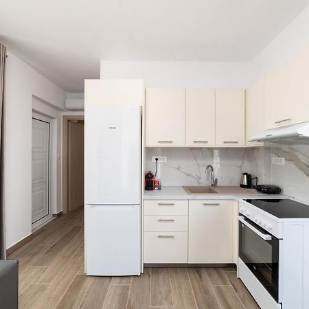 E.Berdufi Apartament Sea View Elounda Buitenkant foto